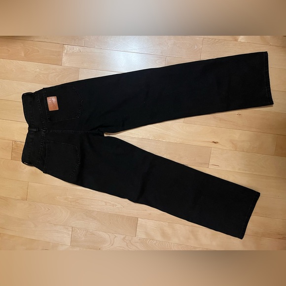 Brand New High- Waisted Wide Legged Jeans - Picture 4 of 4